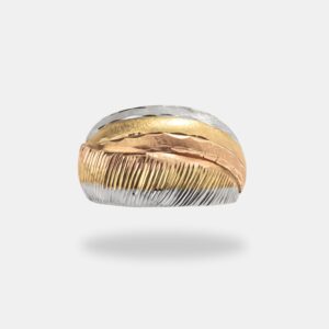 anel ouro 18k com placa esculpida em três ouros cônica