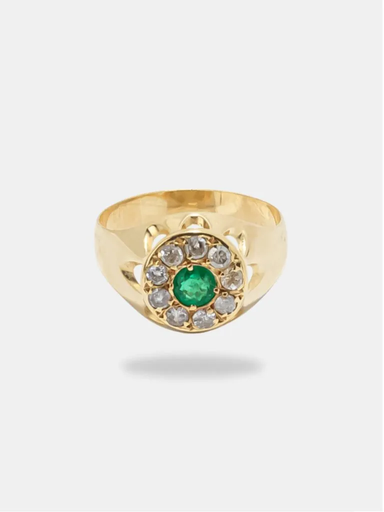 anel sinete com esmeralda e diamantes